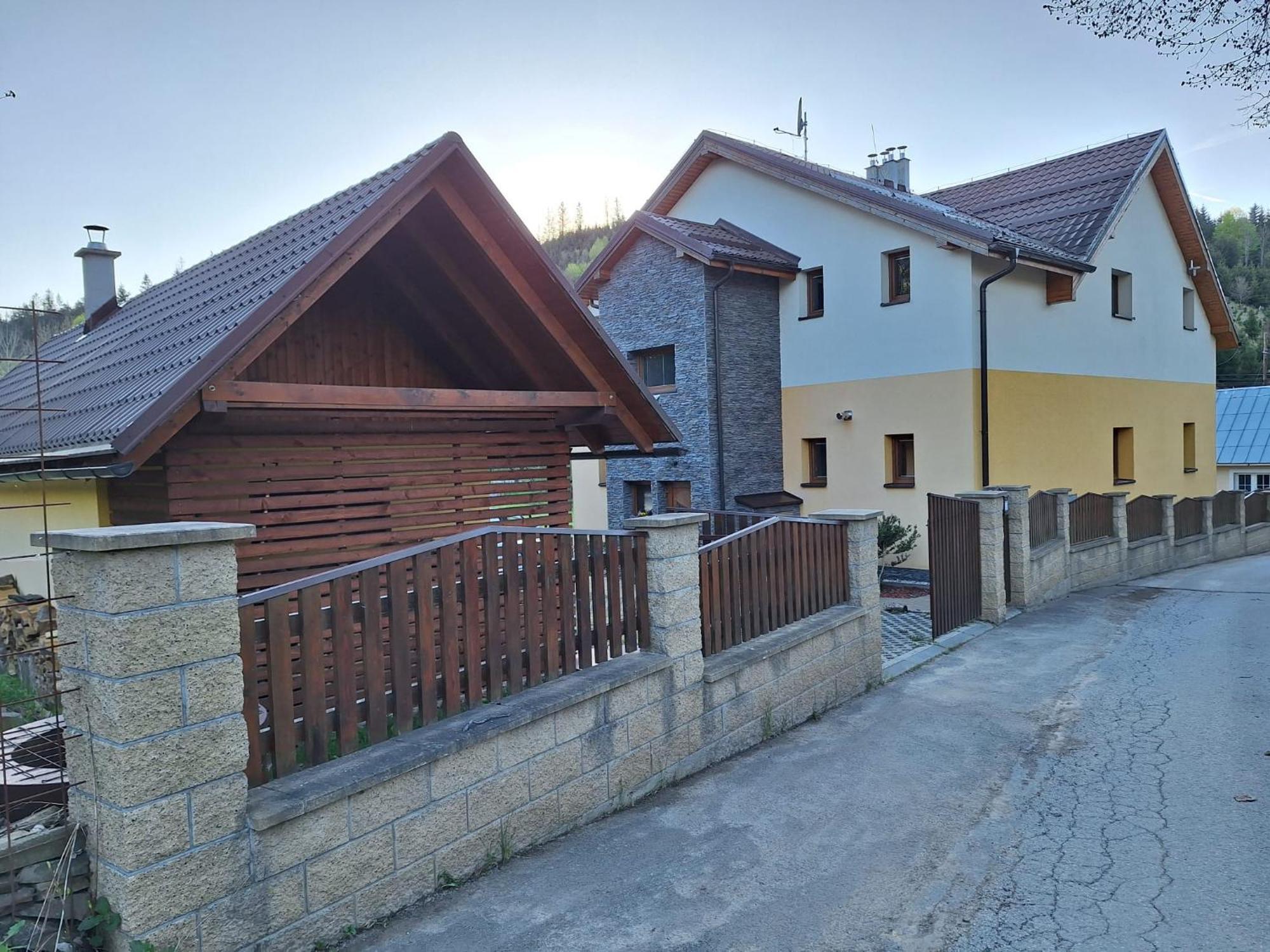 Vila Pohoda Javorniky S Rozlahlym Pozemkom Trencsénmakó Kültér fotó